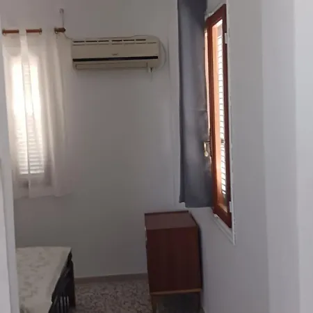 Mandilaria Family House * Emborió