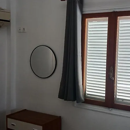 Apartman Mandilaria Family House Emborió