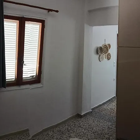 Mandilaria Family House Apartman *